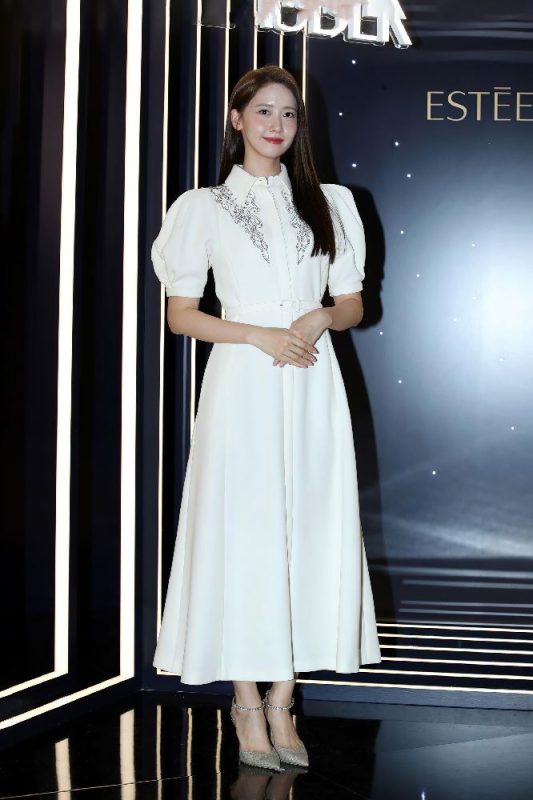 林允儿 - 2023首尔雅诗兰黛快闪店活动-UP街拍