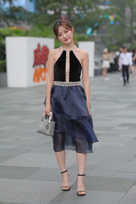 街拍无水印原图 - UPB00010-UP街拍 - 一家审美极高的美女原图网站