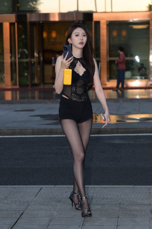 街拍无水印原图 - UPB00060-UP街拍 - 一家审美极高的美女原图网站