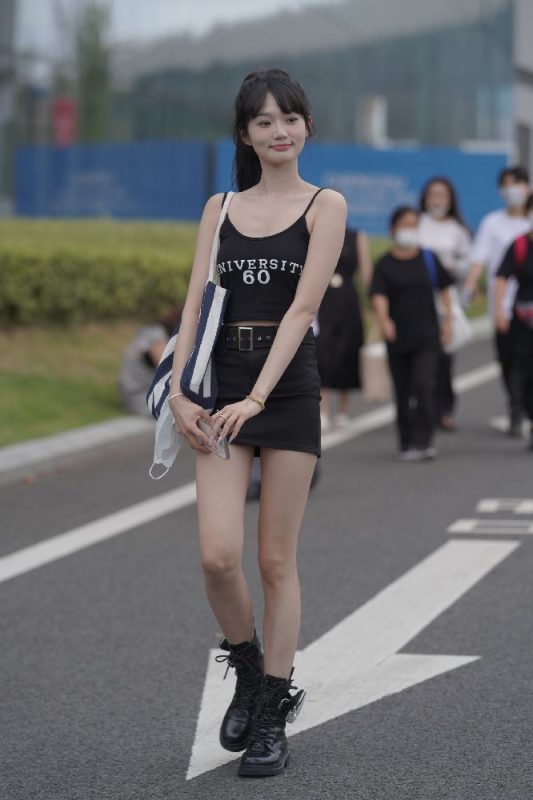 街拍无水印原图 - UPB00099-UP街拍 - 一家审美极高的美女原图网站