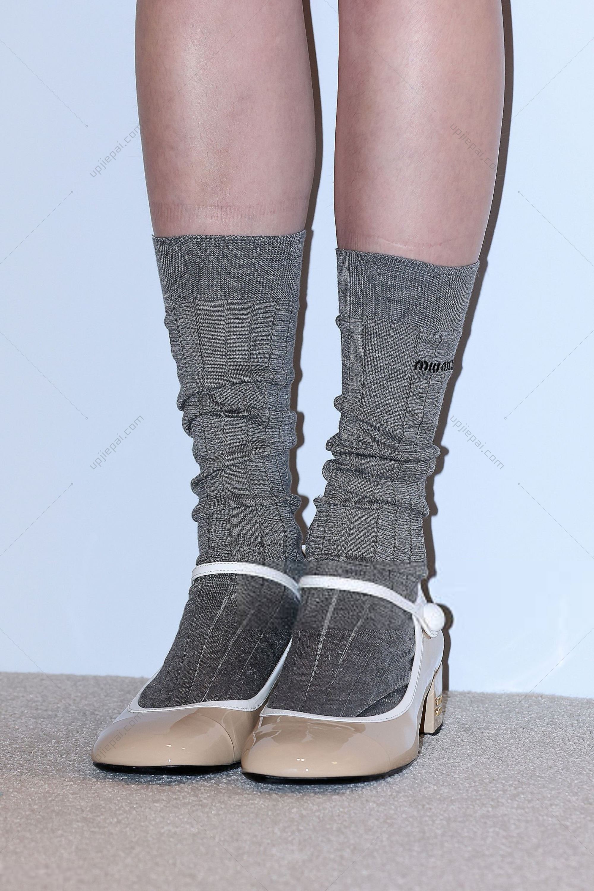 图片[2]-张元英 – Miu Miu 精品店开业活动53p-UP街拍 - 一家审美极高的美女原图网站